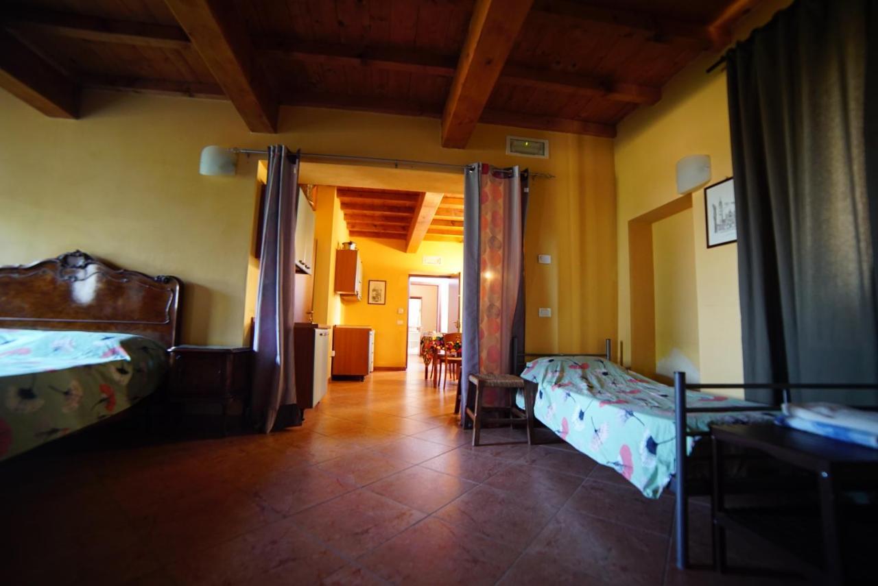 Villa Agriturismo Il Sole à Rivarolo del Re ed Uniti Extérieur photo